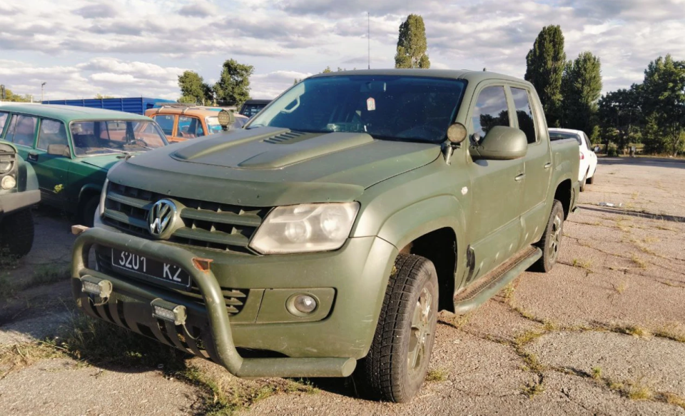 Файний двір: передали файники — полагодили авто ЗСУ 🚙